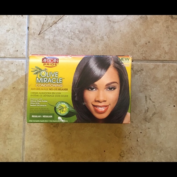 African Pride Olive Miracle Deep Conditioning No-lye Relaxer Regular Kit 1 Ct - Picture 2 of 4